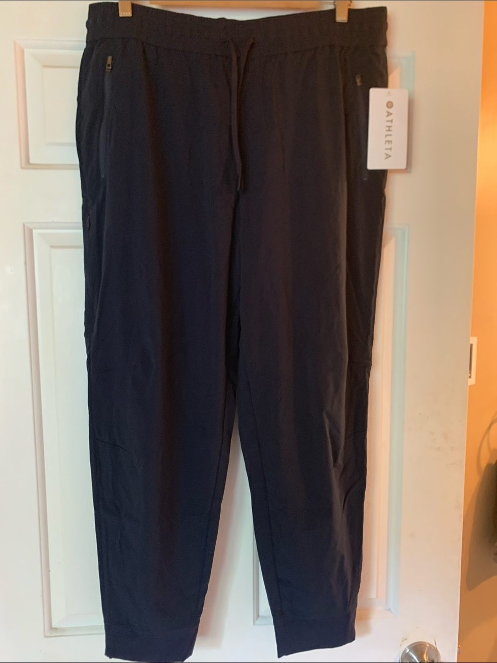 Athleta Women’s Trekkie North Jogger, Navy, sz Large, NWT